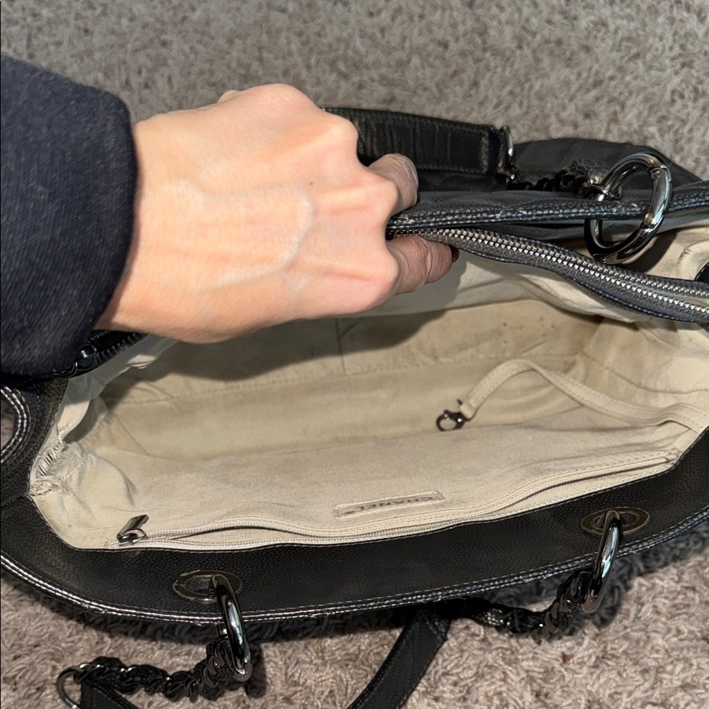 Chanel Gray Quilted Shoulder Bag - Picture 7 of 16